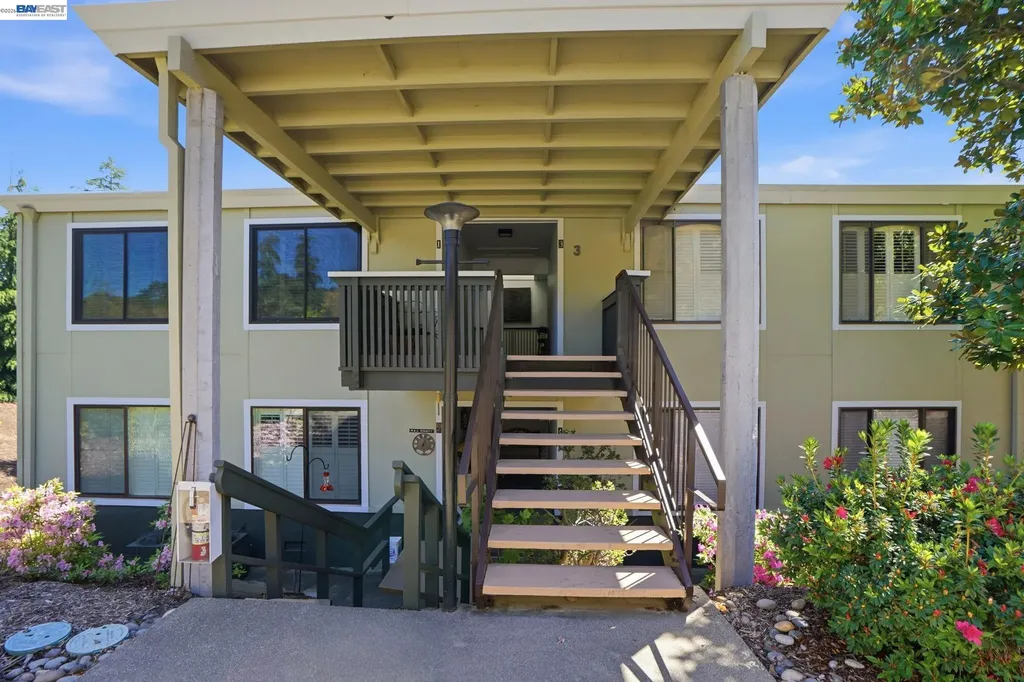 1732 Oakmont Drive Walnut Creek CA 94595