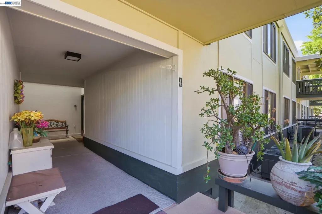 1732 Oakmont Drive Walnut Creek CA 94595
