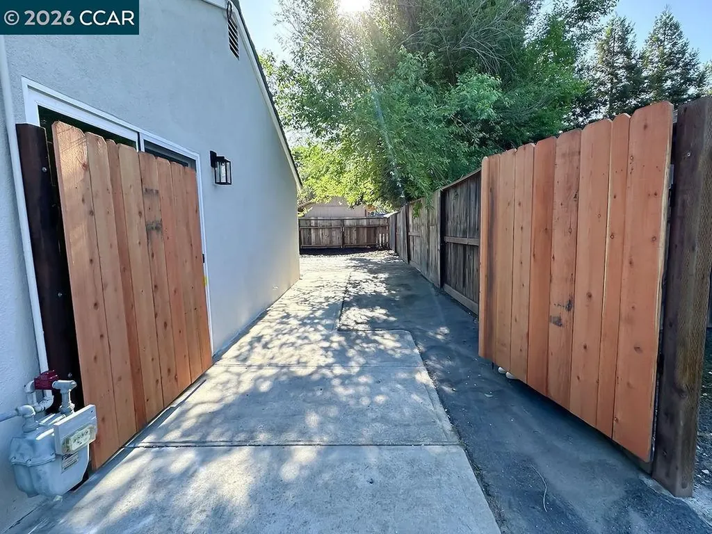 2061 Sherman Drive Pleasant Hill CA 94523