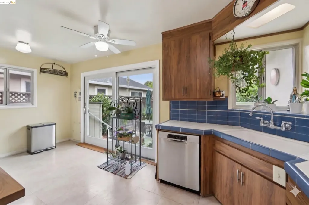 928 Evergreen Avenue San Leandro CA 94577