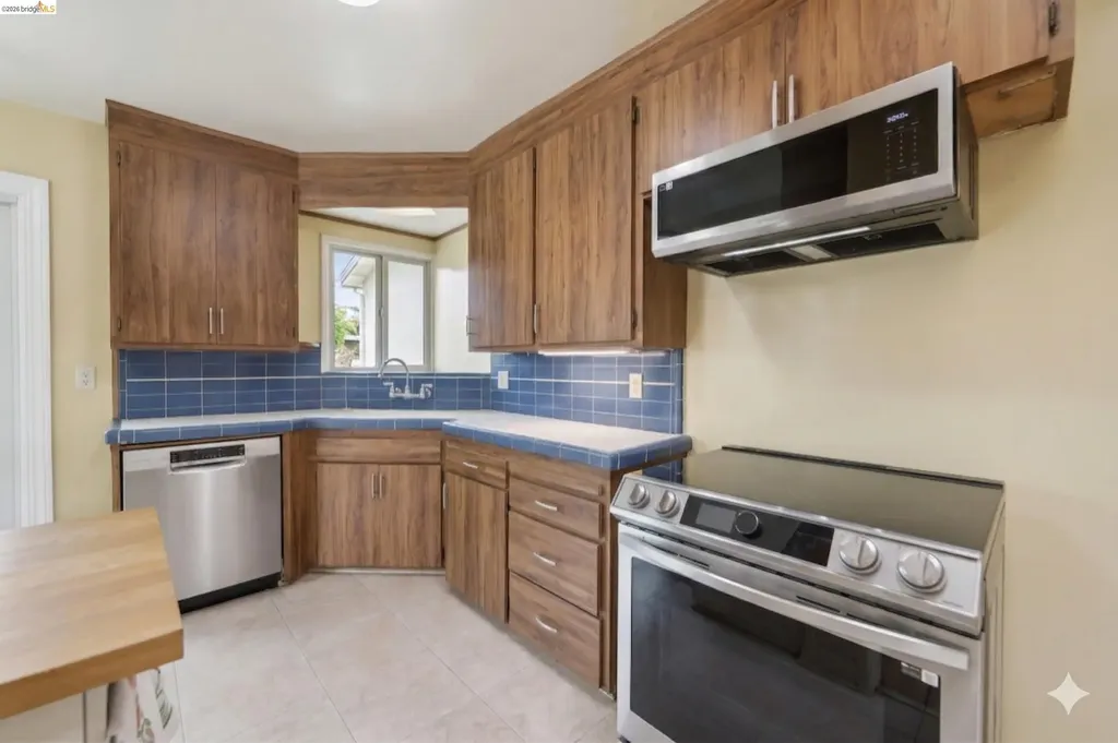 928 Evergreen Avenue San Leandro CA 94577