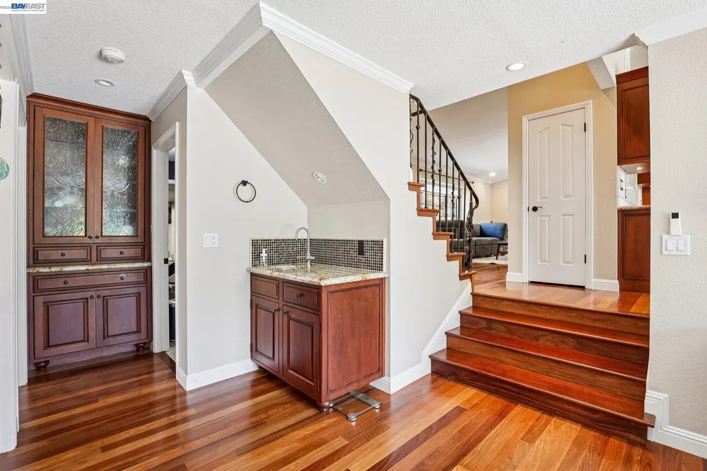 1095 Canyon Hills Road San Ramon CA 94582