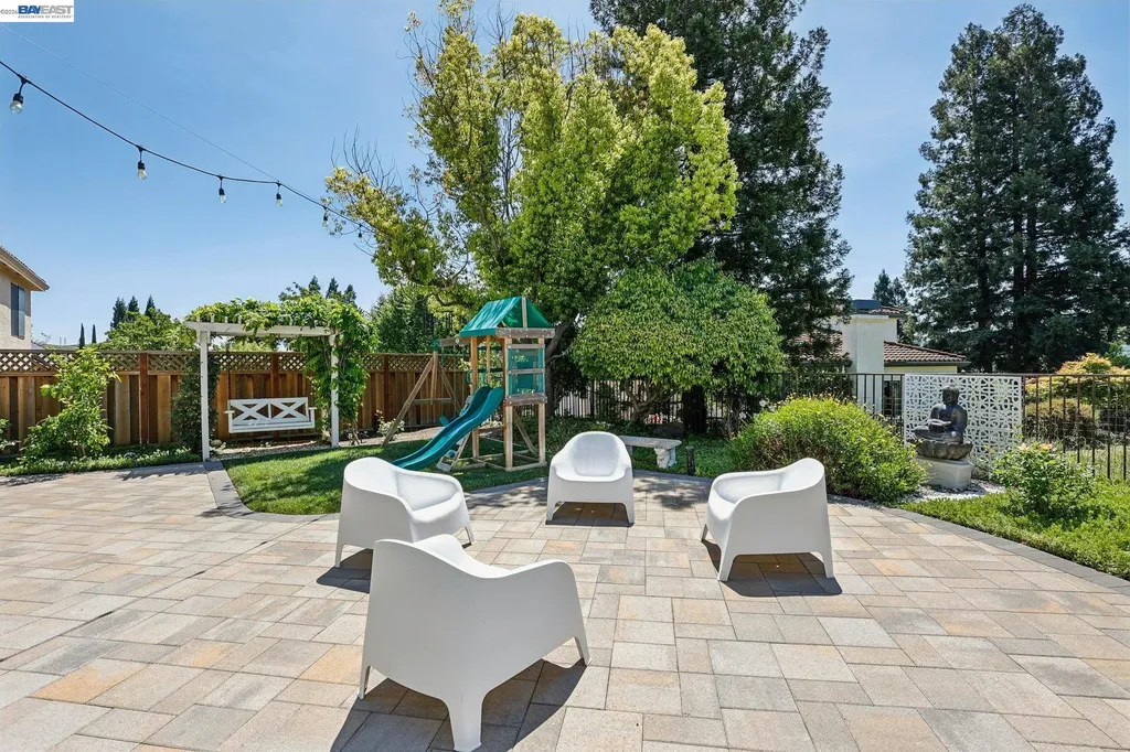 1095 Canyon Hills Road San Ramon CA 94582