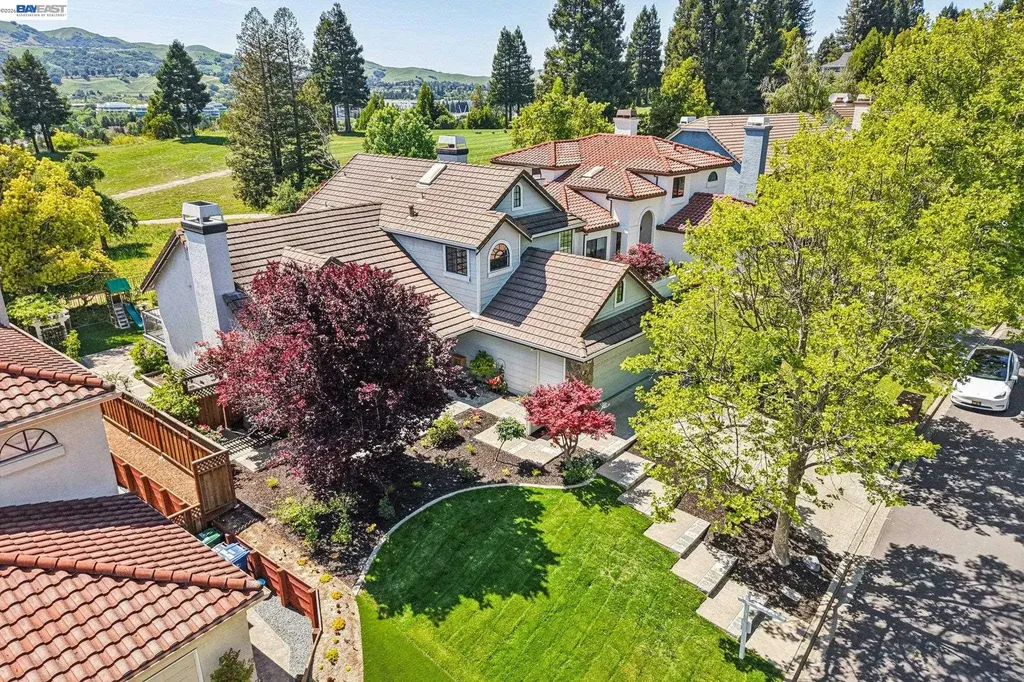 1095 Canyon Hills Road San Ramon CA 94582