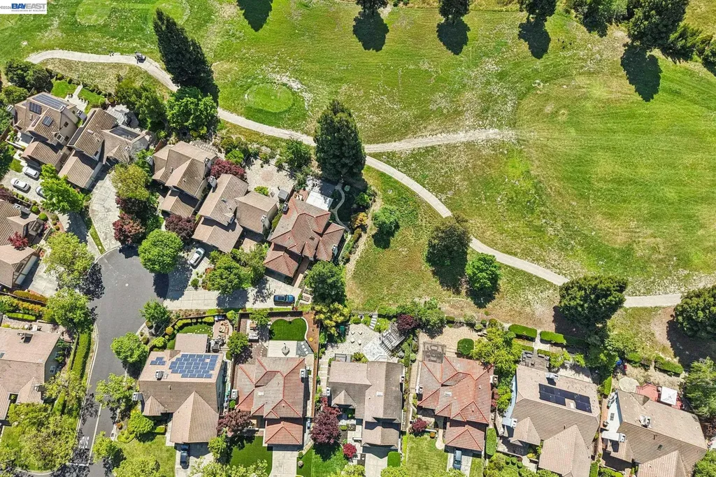 1095 Canyon Hills Road San Ramon CA 94582