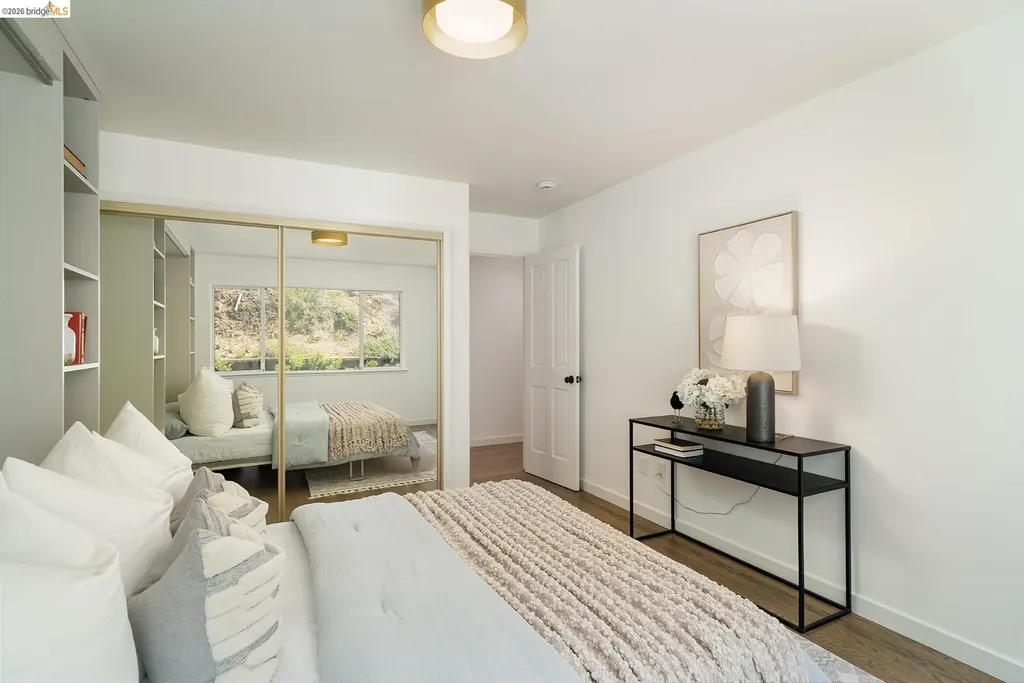 6109 Fairlane Drive Oakland CA 94611