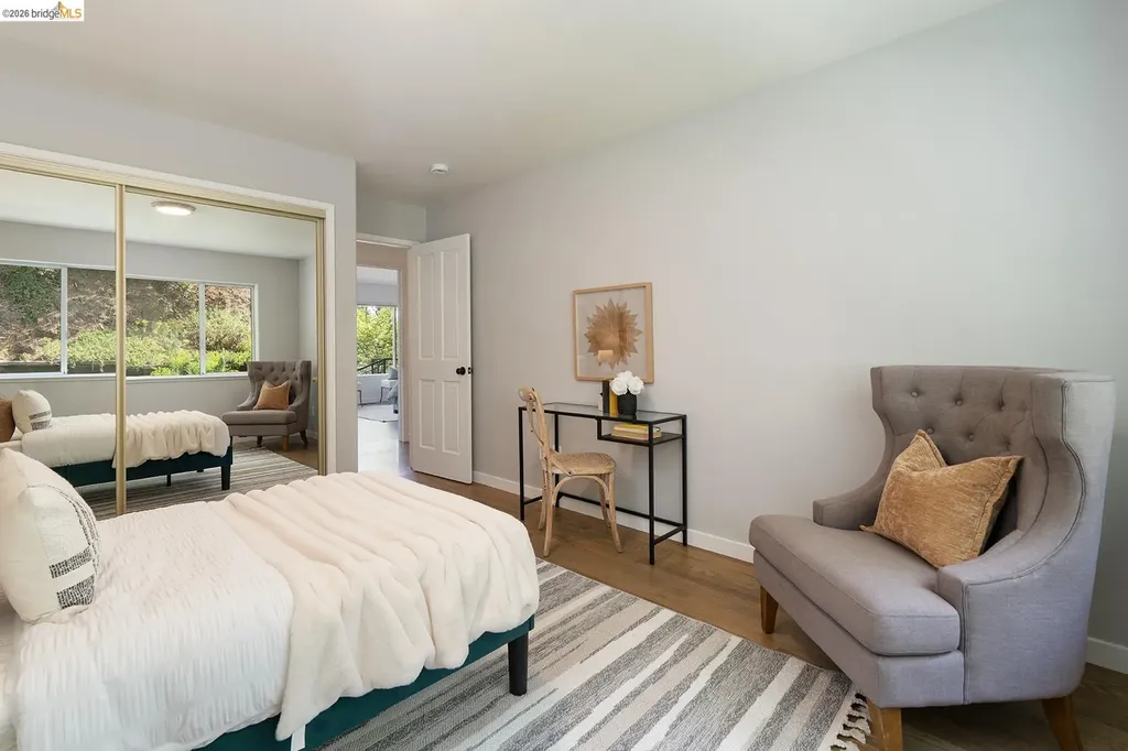 6109 Fairlane Drive Oakland CA 94611