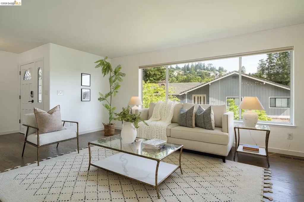 6109 Fairlane Drive Oakland CA 94611