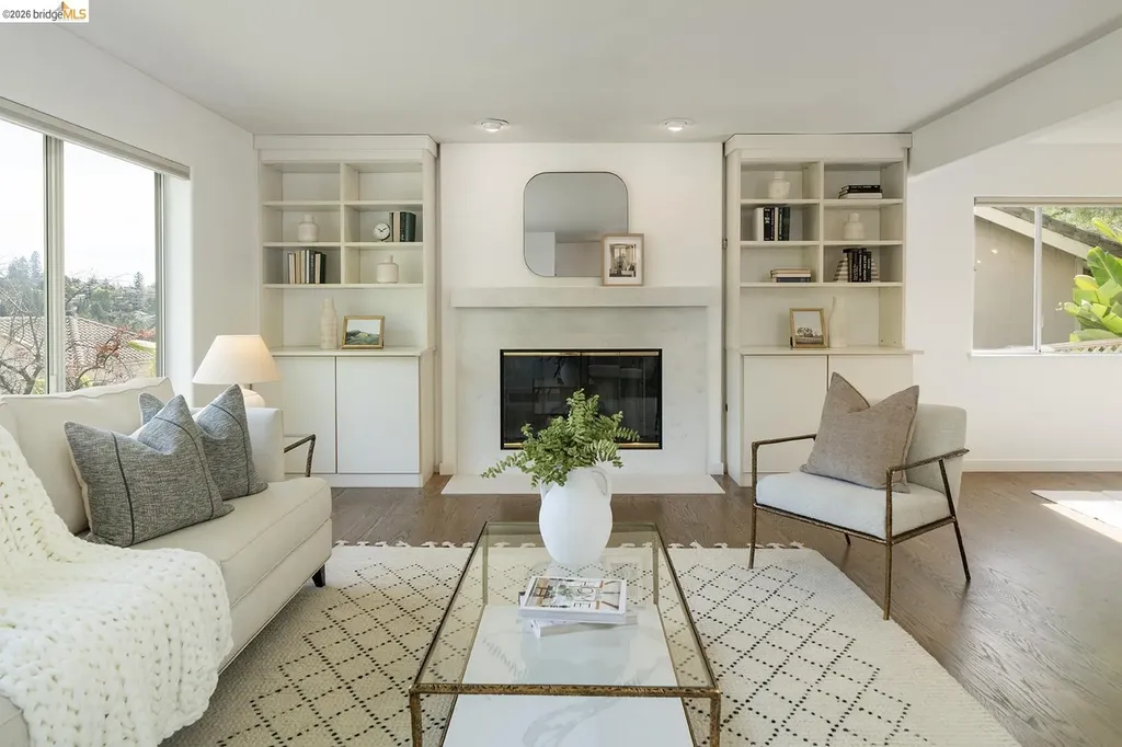 6109 Fairlane Drive Oakland CA 94611
