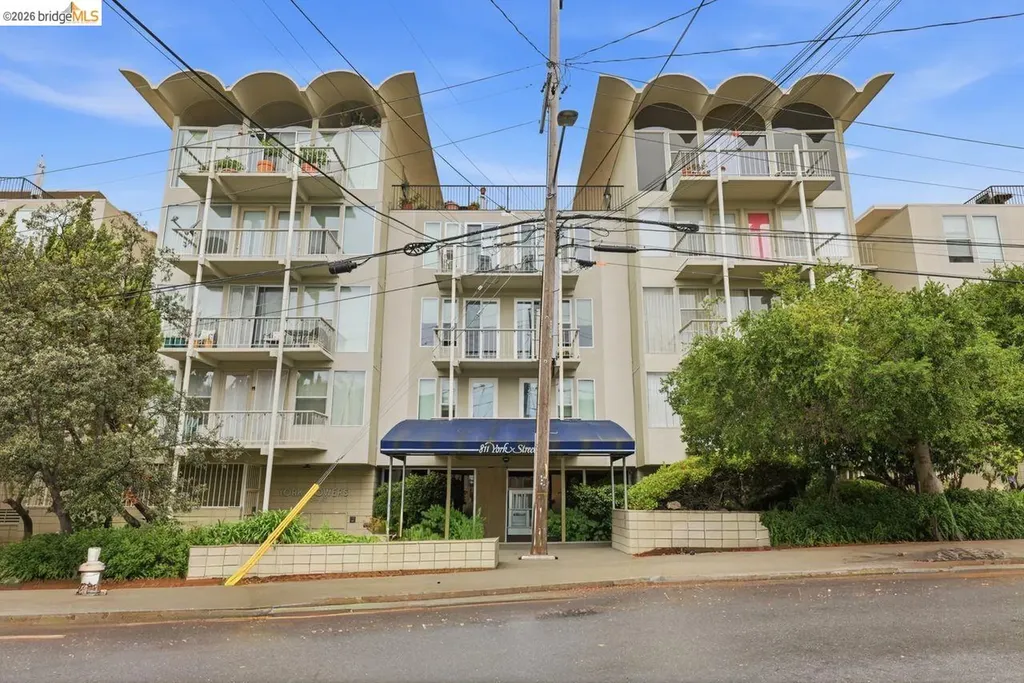 811 York Street Oakland CA 94610