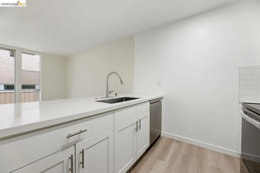 811 York Street Oakland CA 94610