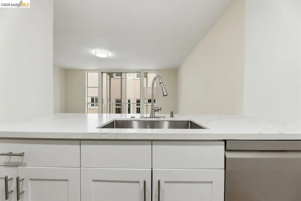 811 York Street Oakland CA 94610