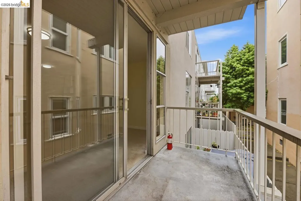811 York Street Oakland CA 94610