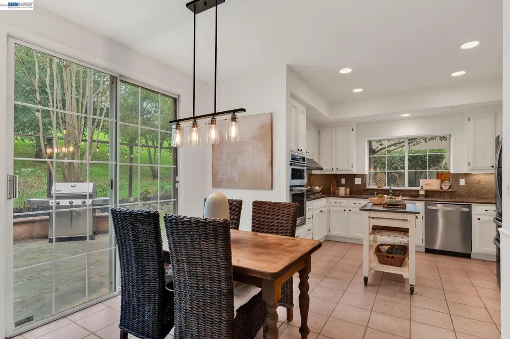 690 Glasgow Circle Danville CA 94526