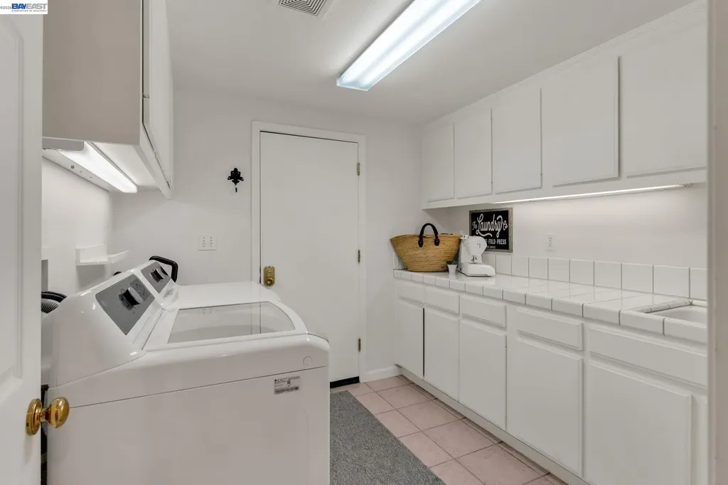 690 Glasgow Circle Danville CA 94526