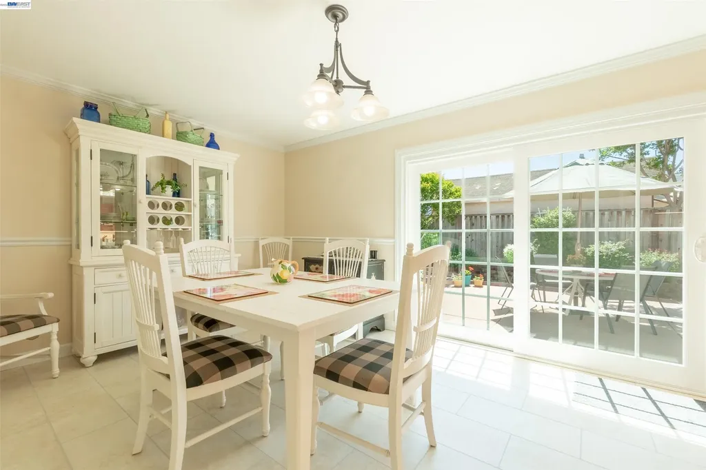 2364 Driftwood Way San Leandro CA 94577