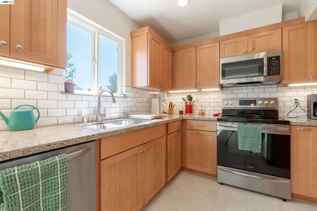 2364 Driftwood Way San Leandro CA 94577