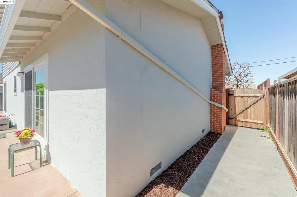 2364 Driftwood Way San Leandro CA 94577