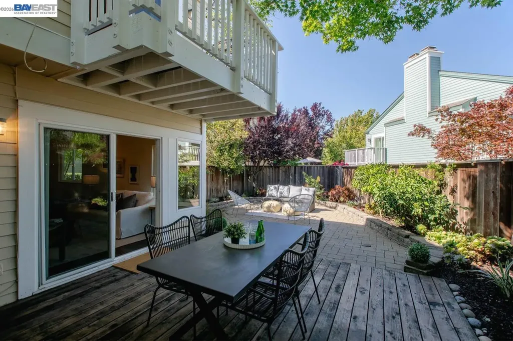 31 Oak Park Drive Alameda CA 94502