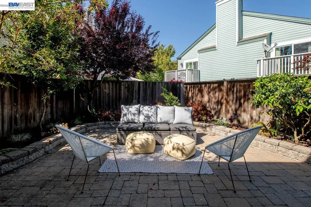 31 Oak Park Drive Alameda CA 94502