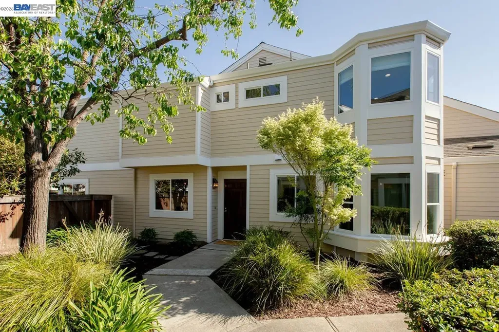 31 Oak Park Drive Alameda CA 94502