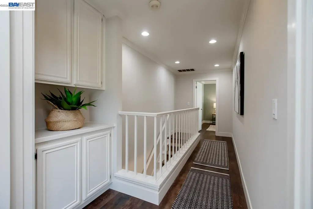 31 Oak Park Drive Alameda CA 94502
