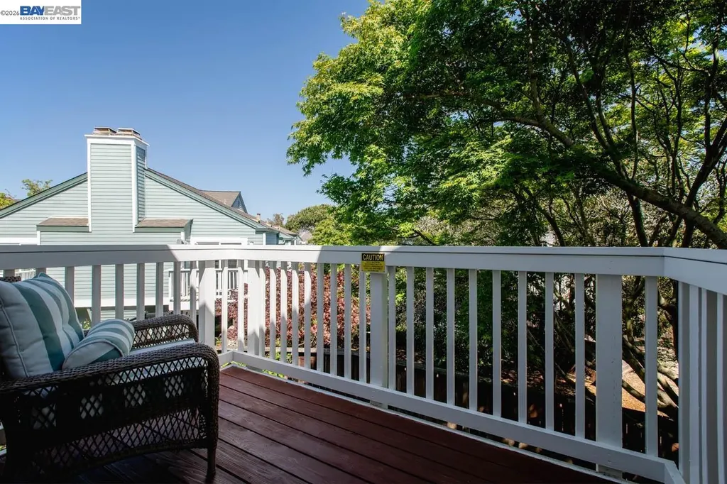 31 Oak Park Drive Alameda CA 94502