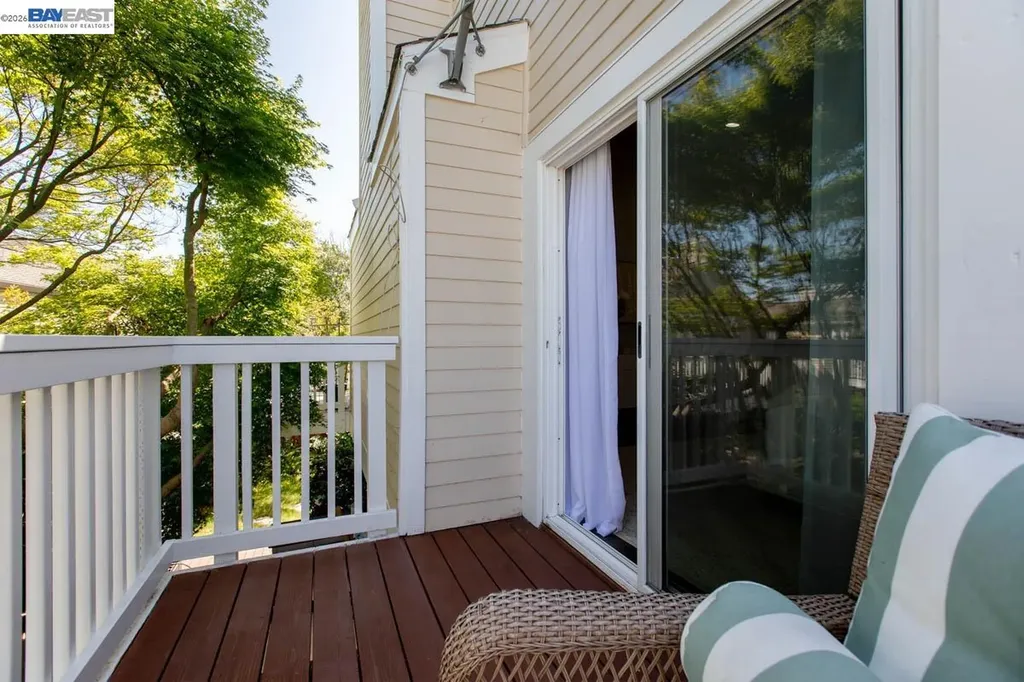 31 Oak Park Drive Alameda CA 94502