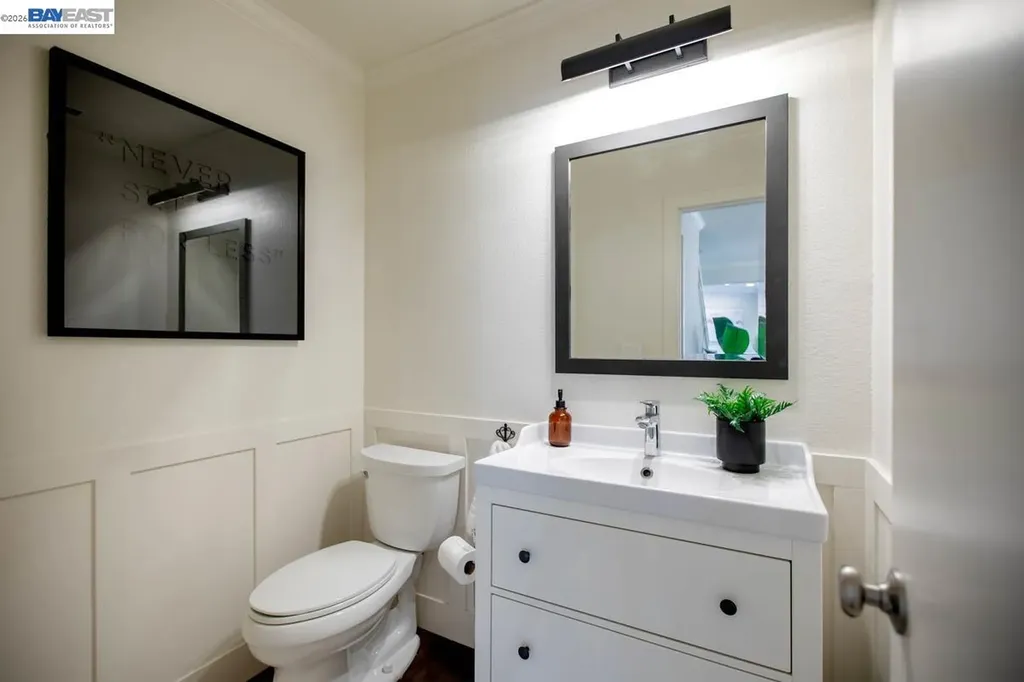 31 Oak Park Drive Alameda CA 94502