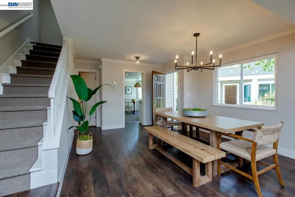31 Oak Park Drive Alameda CA 94502