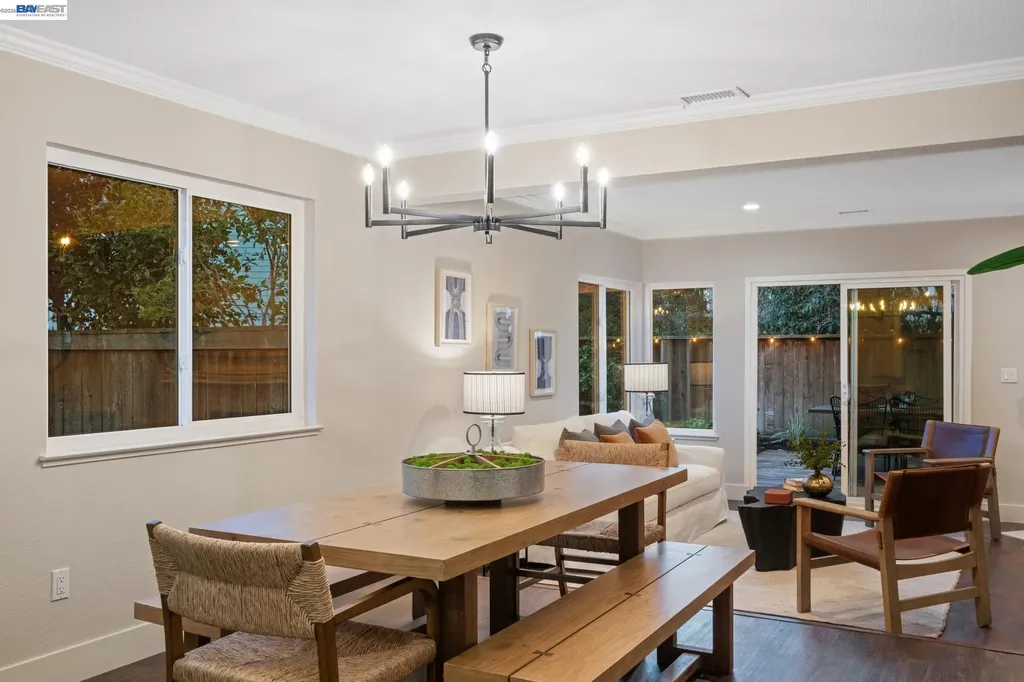 31 Oak Park Drive Alameda CA 94502
