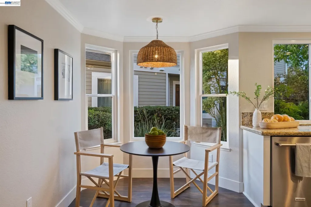 31 Oak Park Drive Alameda CA 94502