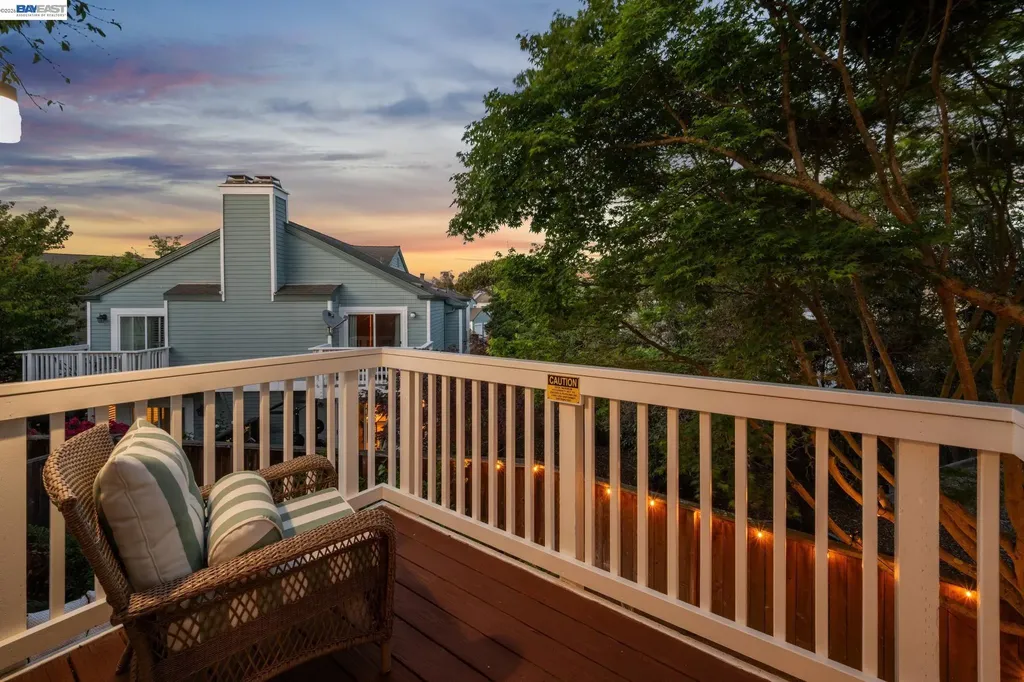 31 Oak Park Drive Alameda CA 94502