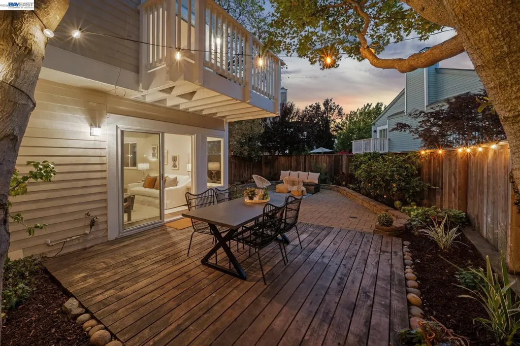 31 Oak Park Drive Alameda CA 94502
