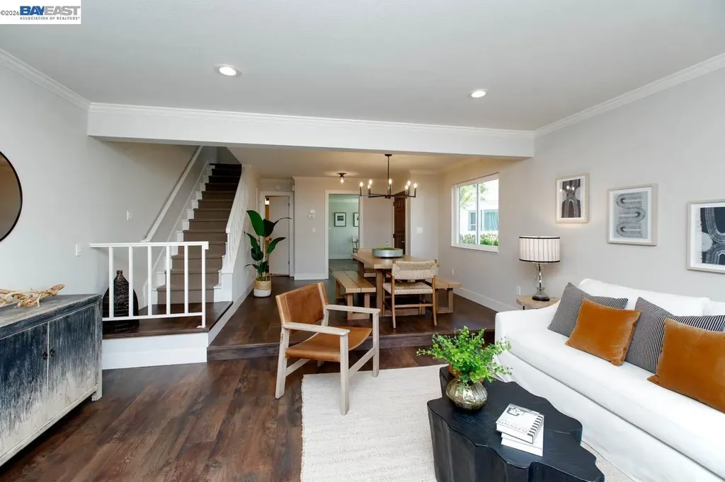 31 Oak Park Drive Alameda CA 94502