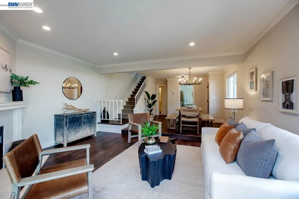 31 Oak Park Drive Alameda CA 94502