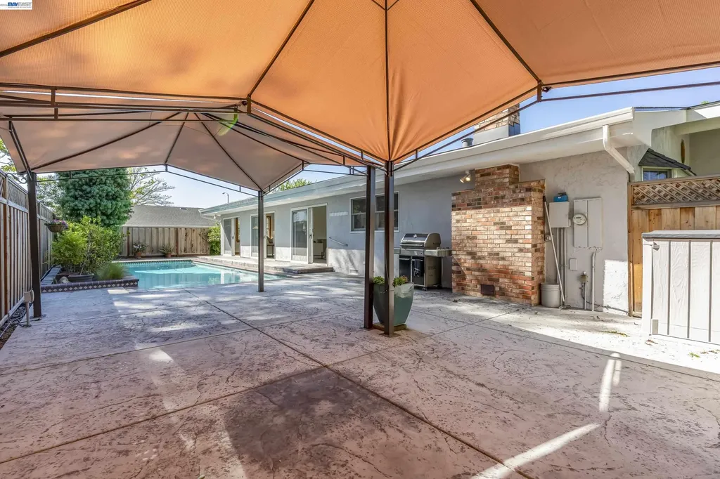 349 Ann Court Livermore CA 94550
