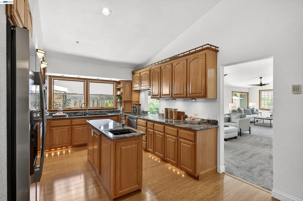 349 Ann Court Livermore CA 94550