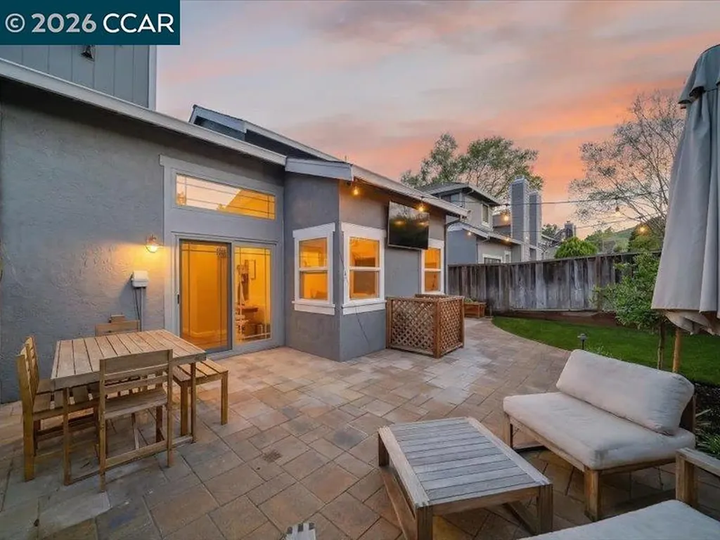 300 Bridgeside Circle Danville CA 94506