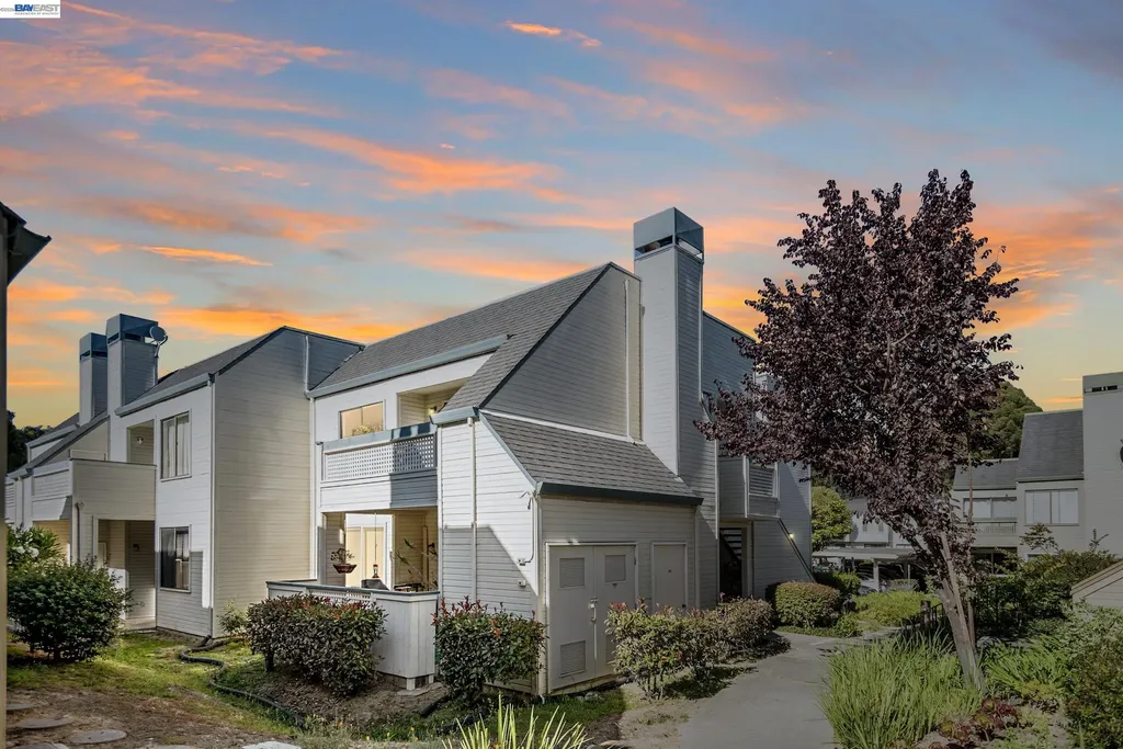 3754 Stoneglen N Richmond CA 94806