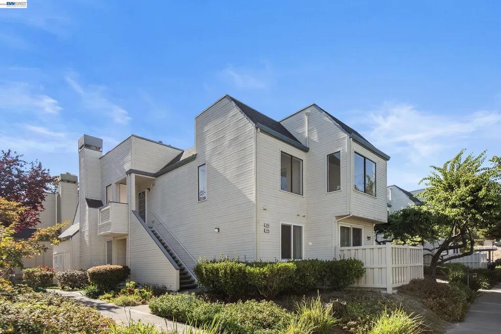 3754 Stoneglen N Richmond CA 94806