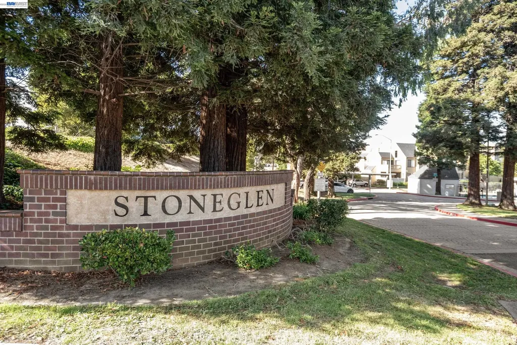 3754 Stoneglen N Richmond CA 94806