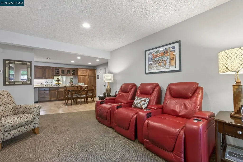 5015 Valley Crest Drive #121 Concord CA 94521