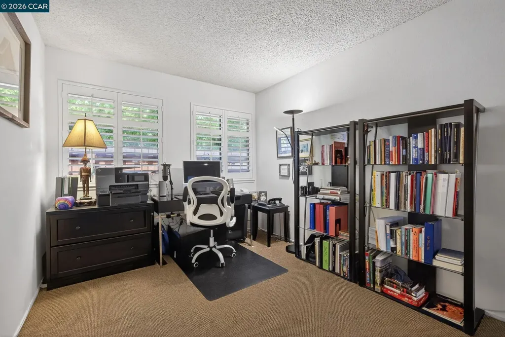 5015 Valley Crest Drive #121 Concord CA 94521