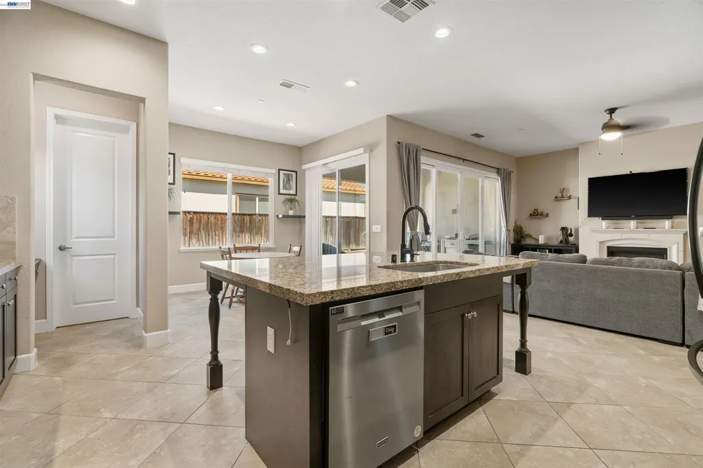 7313 Bay Harbor Way Discovery Bay CA 94505