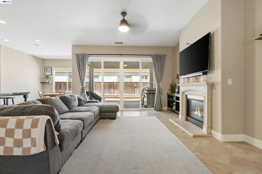 7313 Bay Harbor Way Discovery Bay CA 94505