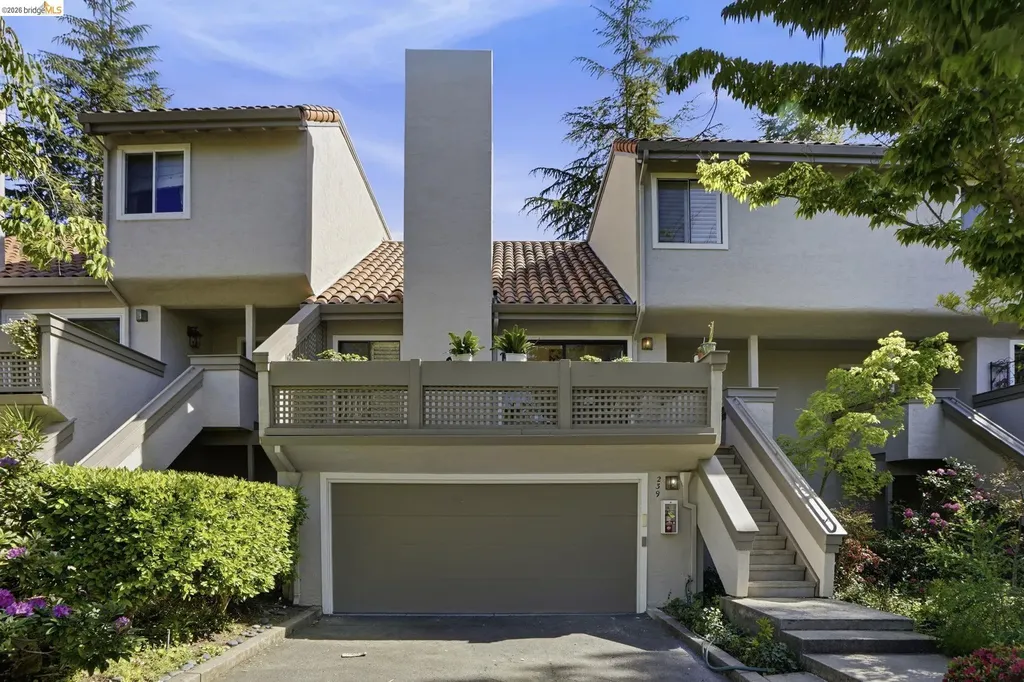 239 Paseo Bernal Moraga CA 94556
