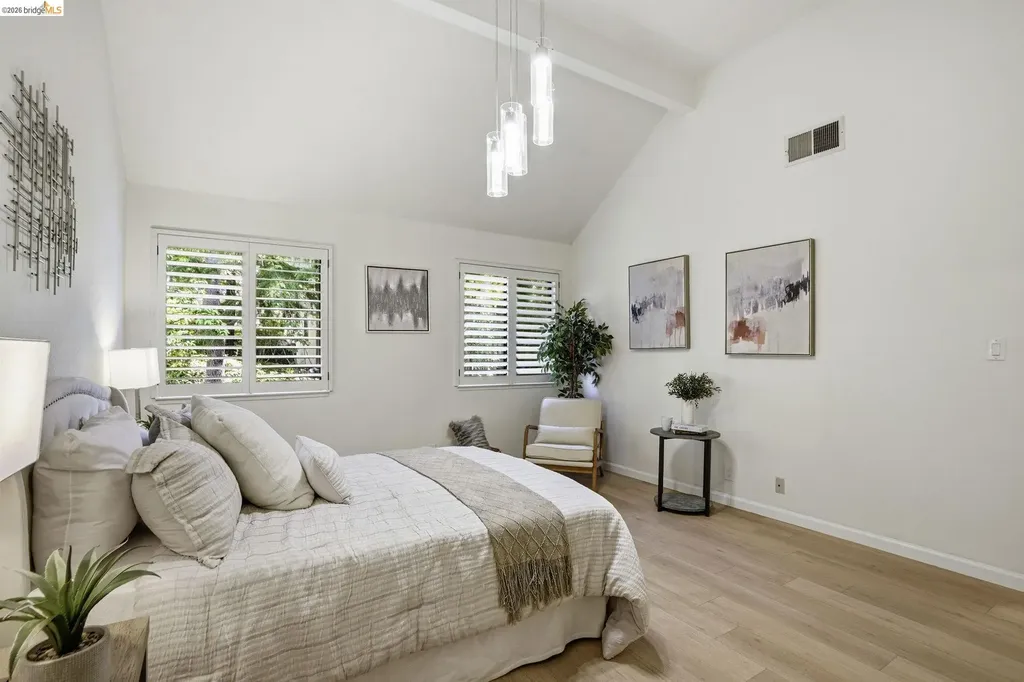 239 Paseo Bernal Moraga CA 94556