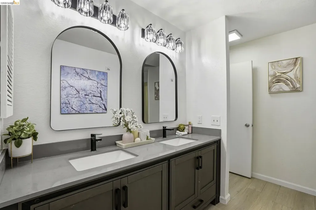 239 Paseo Bernal Moraga CA 94556