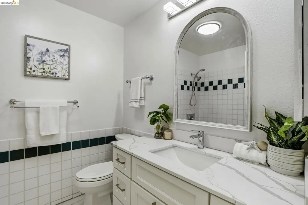 239 Paseo Bernal Moraga CA 94556